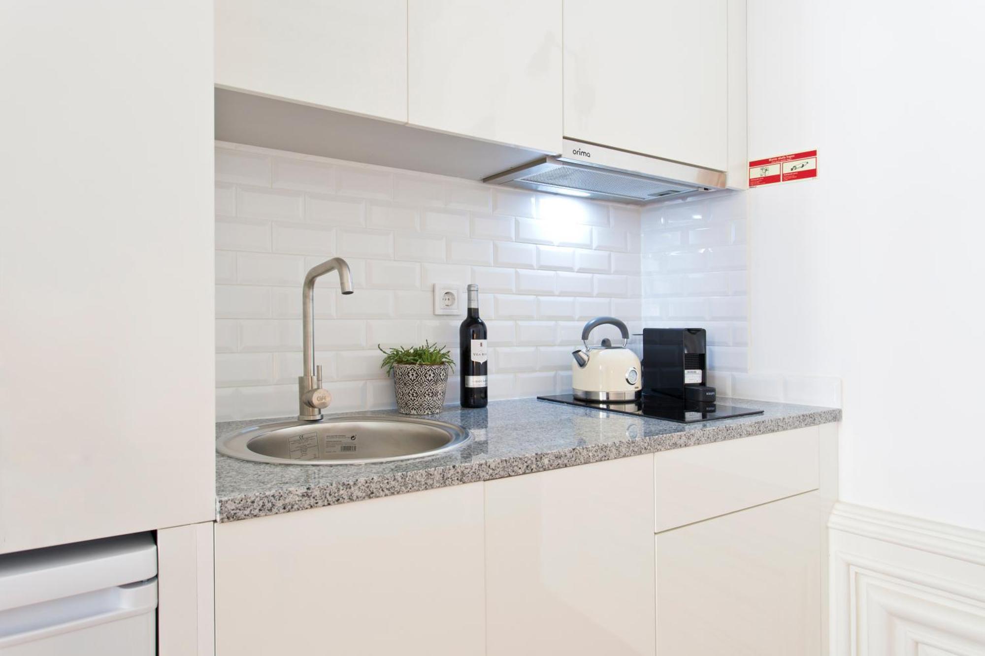 Fine Art Apartments City Center Порто Екстериор снимка